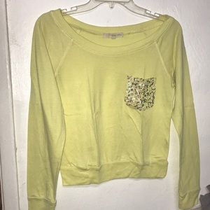 yellow long sleeve cropped tee